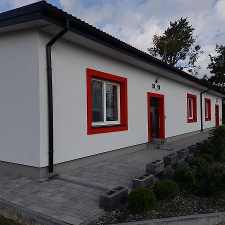 Auberge de jeunesse Czerwony Szafir Grodzisk à Grodzisk Mazowiecki Extérieur photo
