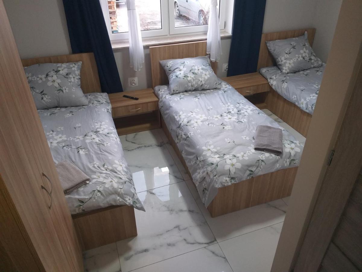 Auberge de jeunesse Czerwony Szafir Grodzisk à Grodzisk Mazowiecki Extérieur photo