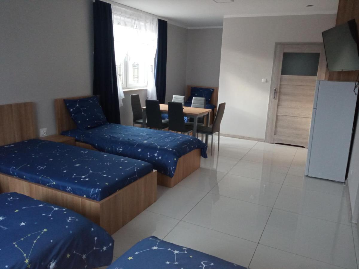 Auberge de jeunesse Czerwony Szafir Grodzisk à Grodzisk Mazowiecki Extérieur photo