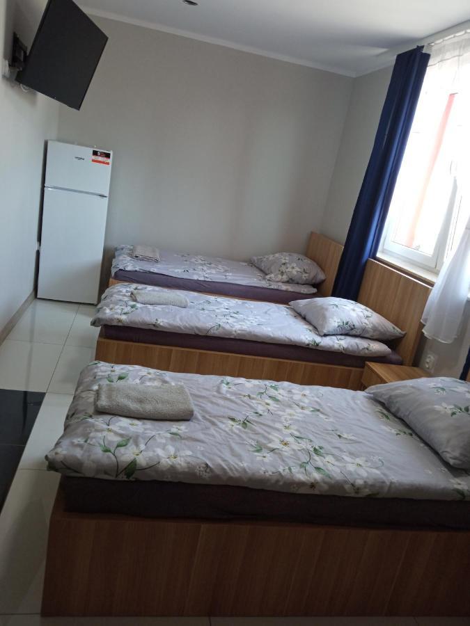 Auberge de jeunesse Czerwony Szafir Grodzisk à Grodzisk Mazowiecki Extérieur photo