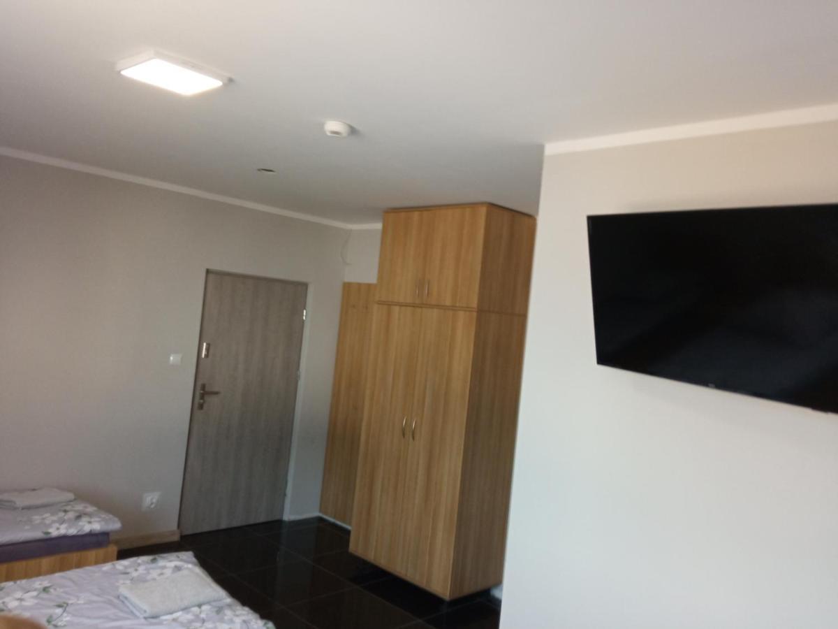 Auberge de jeunesse Czerwony Szafir Grodzisk à Grodzisk Mazowiecki Extérieur photo